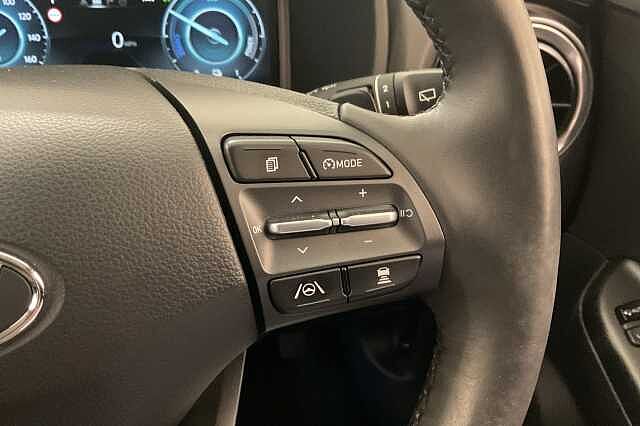 Hyundai KONA 1.6 GDi Hybrid Premium 5dr DCT White