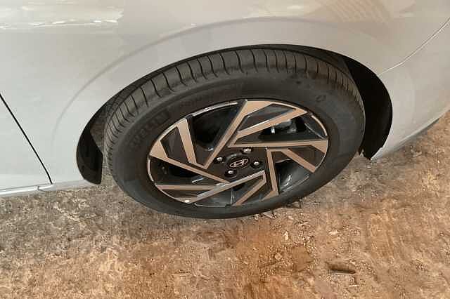 Hyundai i20 1.0T GDi 90 Element 5dr
