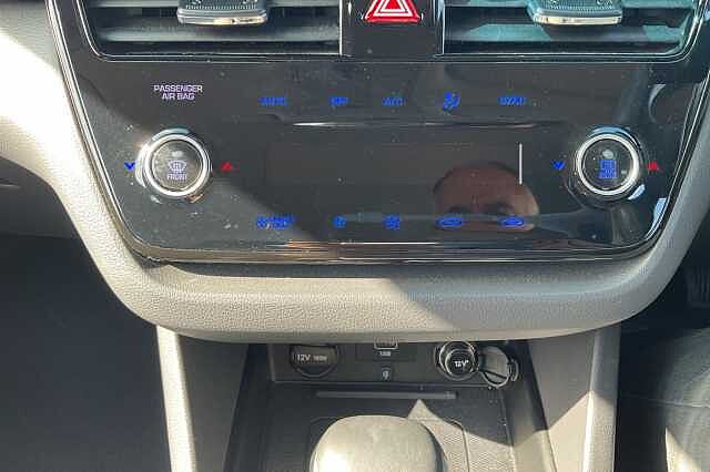 Hyundai IONIQ 1.6 GDi Hybrid Premium 5dr DCT