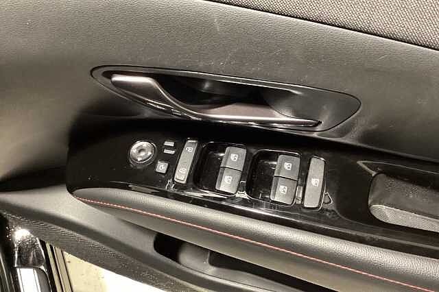 Hyundai TUCSON 1.6 TGDi Hybrid 230 N Line S 5dr 2WD Auto Black