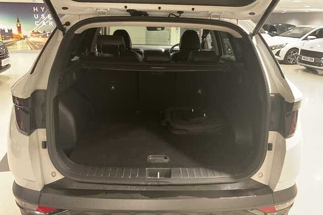 Hyundai TUCSON 1.6 TGDi Plug-in Hybrid Ultimate 5dr 4WD Auto White