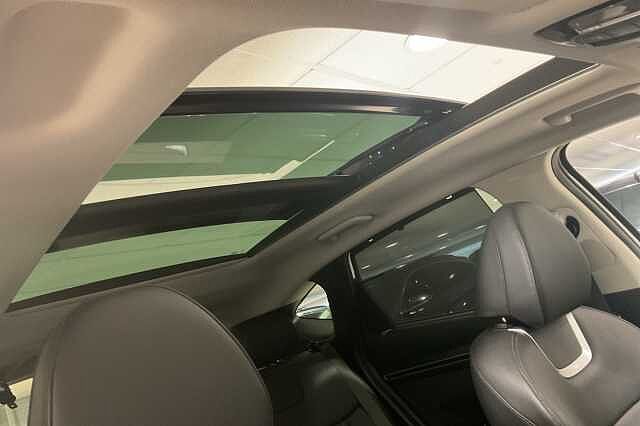 Hyundai TUCSON 1.6 TGDi Plug-in Hybrid Ultimate 5dr 4WD Auto White