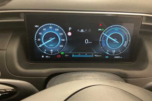 Hyundai TUCSON 1.6 TGDi Plug-in Hybrid Ultimate 5dr 4WD Auto White