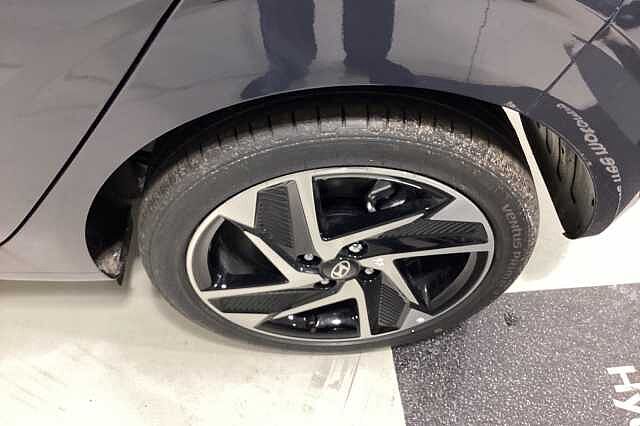 Hyundai i10 1.0 [63] Premium 5dr Auto [Nav]