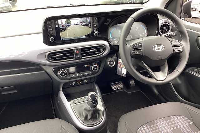 Hyundai i10 1.0 [63] Premium 5dr Auto [Nav]
