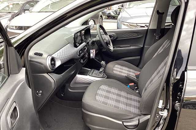 Hyundai i10 1.0 [63] Premium 5dr Auto [Nav]