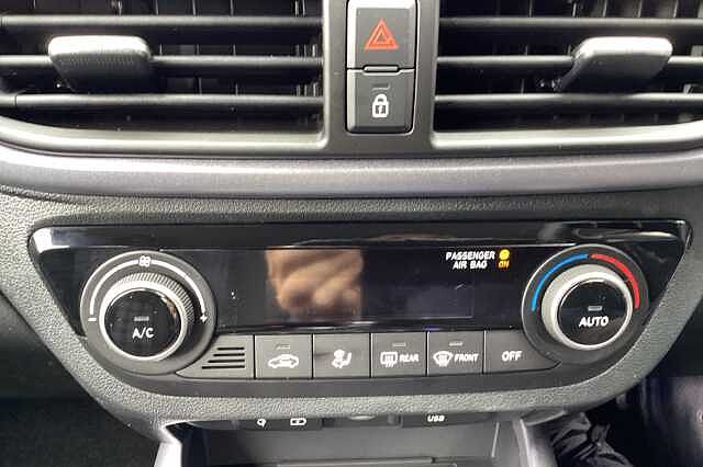 Hyundai i10 1.0 [63] Premium 5dr Auto [Nav]