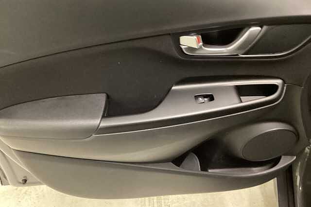 Hyundai KONA 1.6 GDi Hybrid SE Connect 5dr DCT