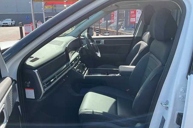 Hyundai SANTA FE 1.6 TGDi Plug-in Hybrid Premium 5dr 4WD Auto White