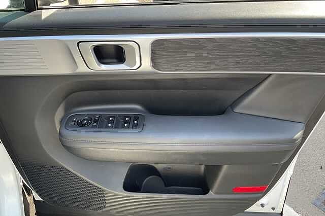 Hyundai SANTA FE 1.6 TGDi Plug-in Hybrid Premium 5dr 4WD Auto White