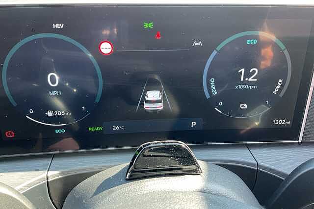 Hyundai SANTA FE 1.6 TGDi Plug-in Hybrid Premium 5dr 4WD Auto White