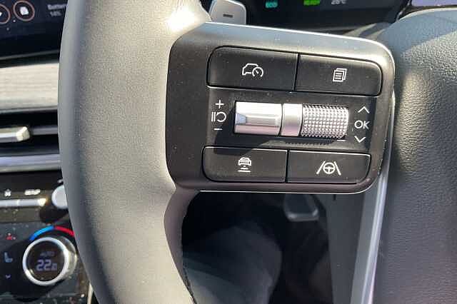 Hyundai SANTA FE 1.6 TGDi Plug-in Hybrid Premium 5dr 4WD Auto White