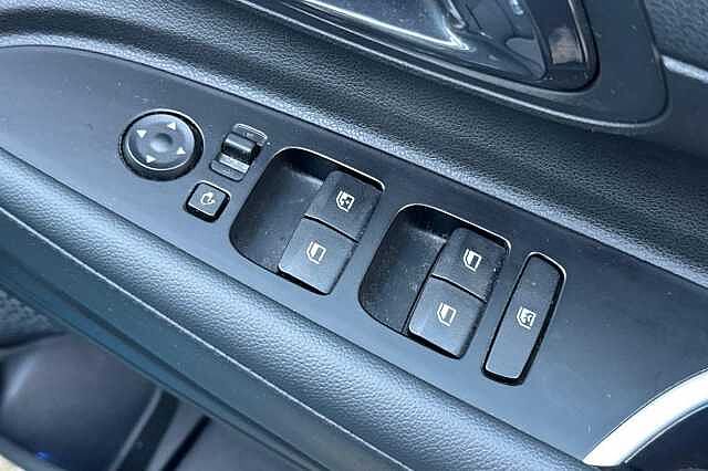 Hyundai I20 1.0T GDi 48V MHD Premium 5dr TURQUOISE