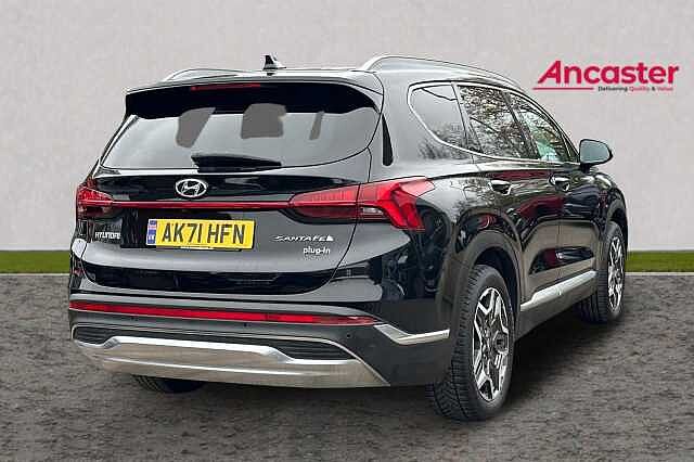 Hyundai SANTA FE 1.6 TGDi Plug-in Hybrid Premium 5dr 4WD Auto Black