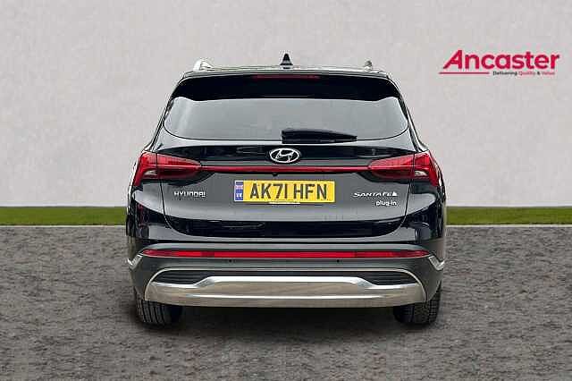 Hyundai SANTA FE 1.6 TGDi Plug-in Hybrid Premium 5dr 4WD Auto Black
