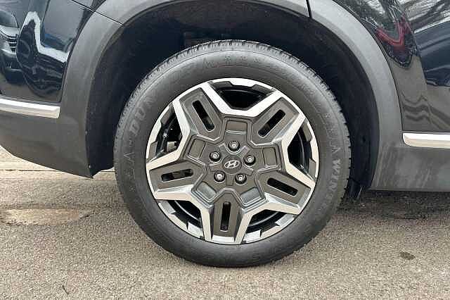 Hyundai SANTA FE 1.6 TGDi Plug-in Hybrid Premium 5dr 4WD Auto Black