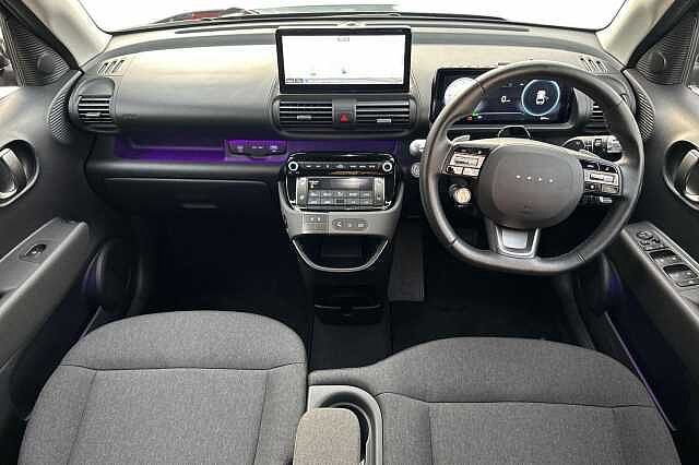 Hyundai INSTER 85kW 02 49kWh 5dr Auto Pearl - Abyss black