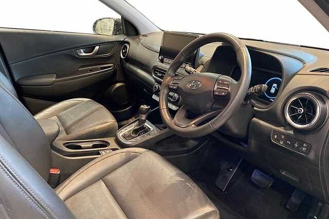 Hyundai KONA 1.6 GDi Hybrid Ultimate 5dr DCT Phantom Black