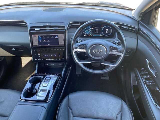 Hyundai TUCSON 1.6 TGDi Plug-in Hybrid Ultimate 5dr 4WD Auto Phantom black