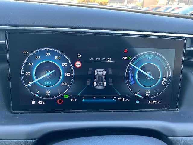 Hyundai TUCSON 1.6 TGDi Plug-in Hybrid Ultimate 5dr 4WD Auto Phantom black