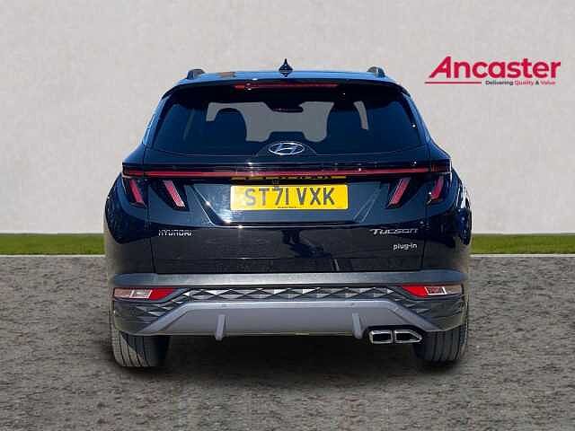 Hyundai TUCSON 1.6 TGDi Plug-in Hybrid Ultimate 5dr 4WD Auto Phantom black