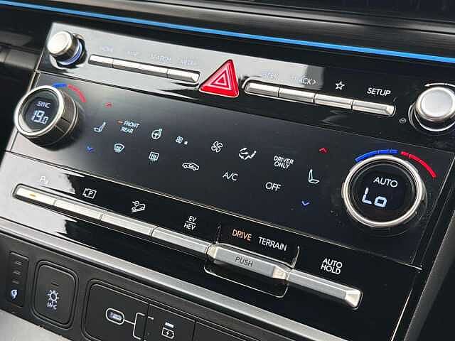 Hyundai SANTA FE 1.6 TGDi Plug-in Hybrid Calligraphy 5dr 4WD Auto Ecotronic grey