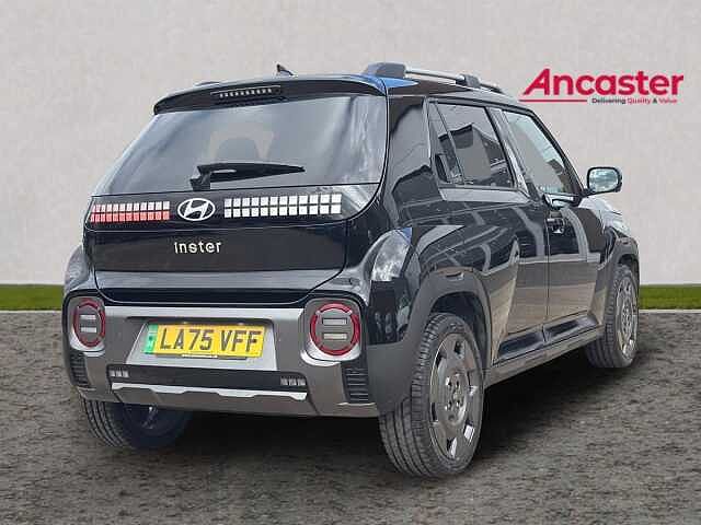 Hyundai INSTER 85kW Cross 49kWh 5dr Auto