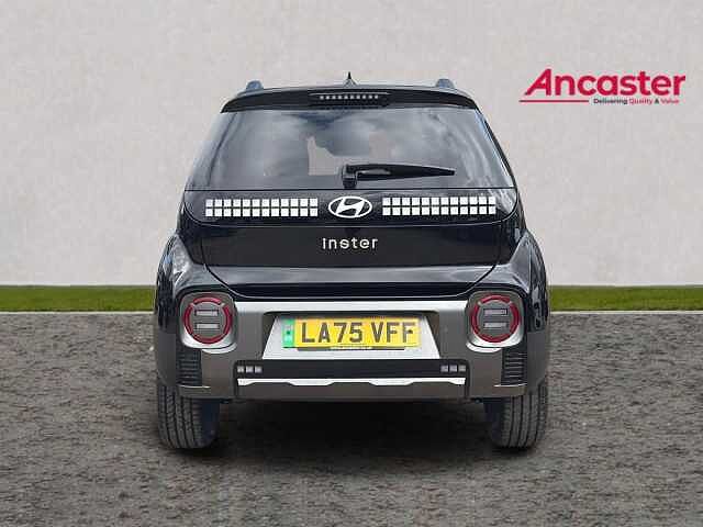 Hyundai INSTER 85kW Cross 49kWh 5dr Auto