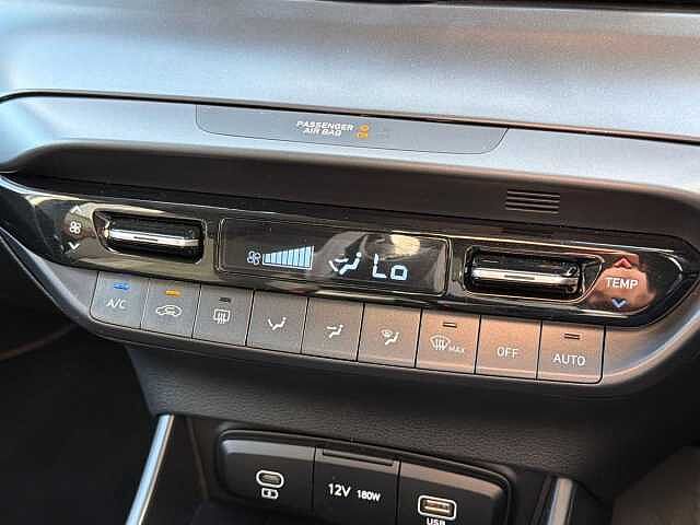 Hyundai I20 1.0T GDi Premium 5dr DCT Pearl - Phantom black