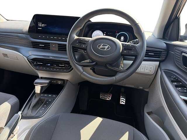 Hyundai BAYON 1.0 TGDi [90] Tech Line 5dr DCT Pearl - Phantom black