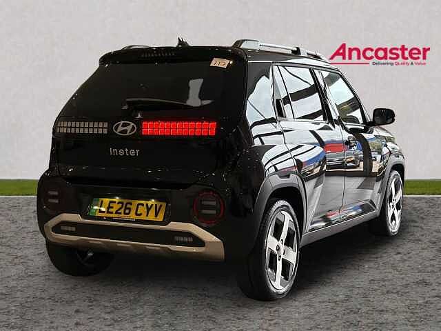 Hyundai INSTER 85kW 02 49kWh 5dr Auto Pearl - Abyss black
