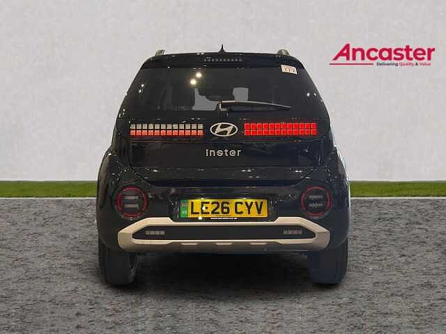 Hyundai INSTER 85kW 02 49kWh 5dr Auto Pearl - Abyss black