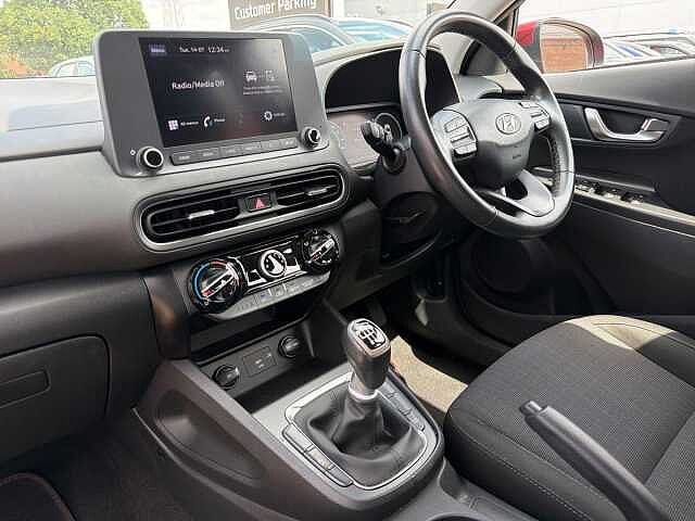 Hyundai KONA 1.0 TGDi 48V MHEV SE Connect 5dr Red