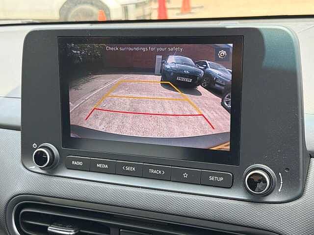Hyundai KONA 1.0 TGDi 48V MHEV SE Connect 5dr Red