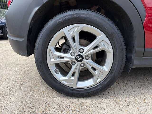 Hyundai KONA 1.0 TGDi 48V MHEV SE Connect 5dr Red