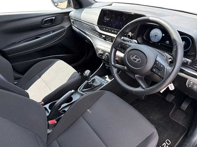 Hyundai I20 1.0T GDi 90 Black Line 5dr Pearl - Phantom black