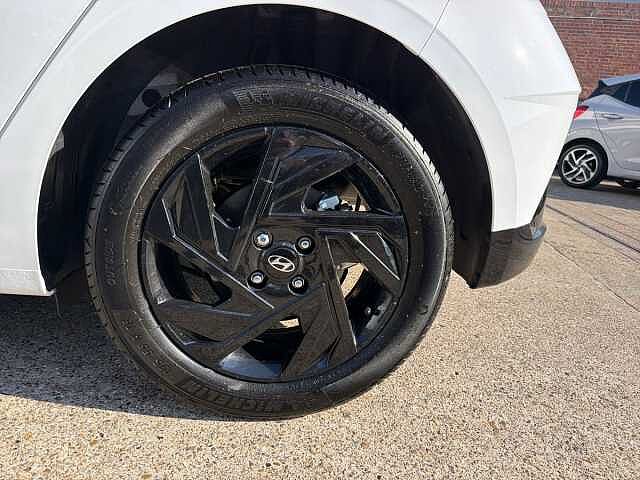 Hyundai I20 1.0T GDi 90 Black Line 5dr