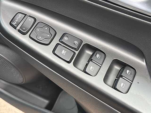 Hyundai KONA 150kW Premium 64kWh 5dr Auto