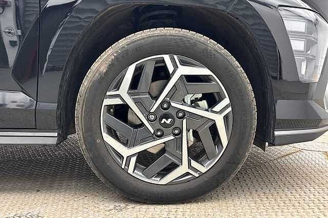 Hyundai KONA 1.6T 138 N Line 5dr White