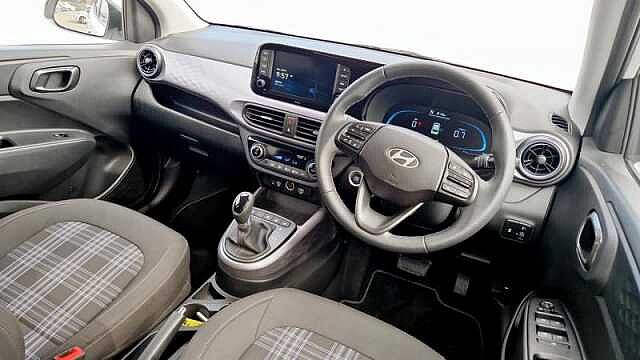 Hyundai i10 1.0 PREMIUM AUTO EURO 6 (S/S) 5DR