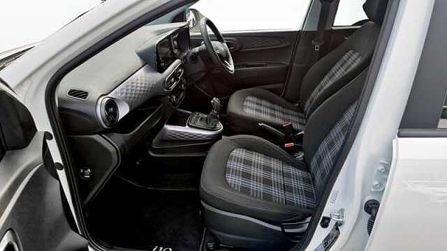 Hyundai i10 1.0 PREMIUM AUTO EURO 6 (S/S) 5DR