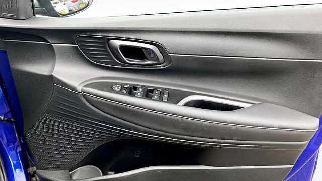 Hyundai BAYON 1.0 T-GDI MHEV PREMIUM DCT EURO 6 (S/S) 5DR