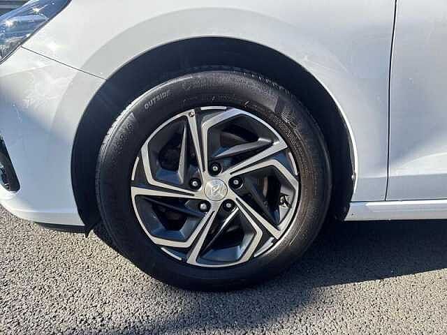 Hyundai i30 1.0 T-GDI MHEV SE CONNECT HATCHBACK 5DR PETROL HYBRID MANUAL EURO 6 (S/S) (120 P