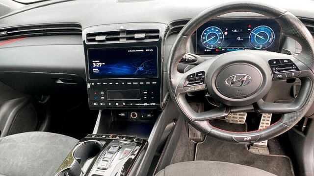 Hyundai TUCSON 1.6 H T-GDI N LINE S SUV 5DR PETROL HYBRID AUTO EURO 6 (S/S) (230 PS) Engine Red