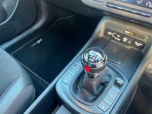 Hyundai KONA 1.0 T-GDi N Line S SUV 5dr Petrol Manual Euro 6 (s/s) (120 ps) Abyss Black