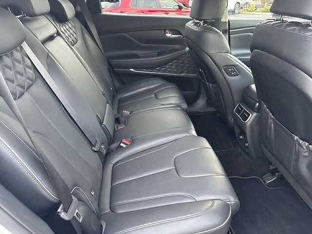 Hyundai SANTA FE 1.6 h T-GDi Premium SUV 5dr Petrol Hybrid Auto Euro 6 (s/s) (230 ps)