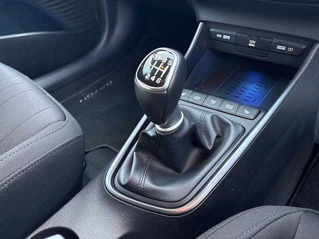 Hyundai BAYON 1.0 T-GDi MHEV Premium SUV 5dr Petrol Hybrid Manual Euro 6 (s/s) (120 ps) Intense Blue