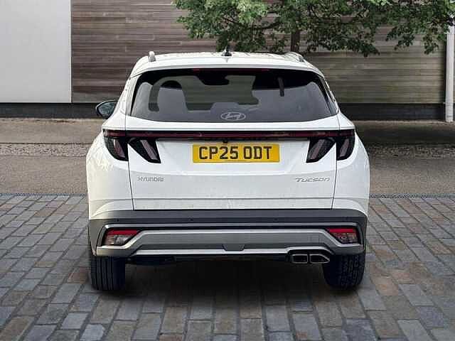 Hyundai TUCSON 1.6 T-GDi Advance SUV 5dr Petrol Manual Euro 6 (s/s) (160 ps) Atlas White