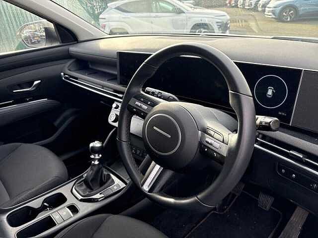 Hyundai TUCSON 1.6 T-GDi Advance SUV 5dr Petrol Manual Euro 6 (s/s) (160 ps) Atlas White