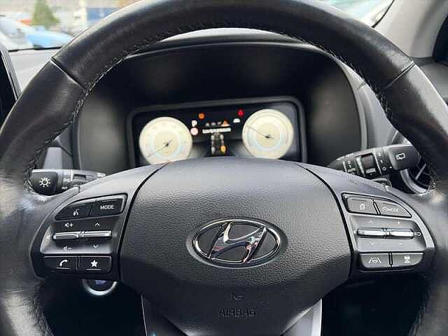 Hyundai KONA 64kWh Premium SUV 5dr Electric Auto (10.5kW Charger) (204 ps) Surfy Blue